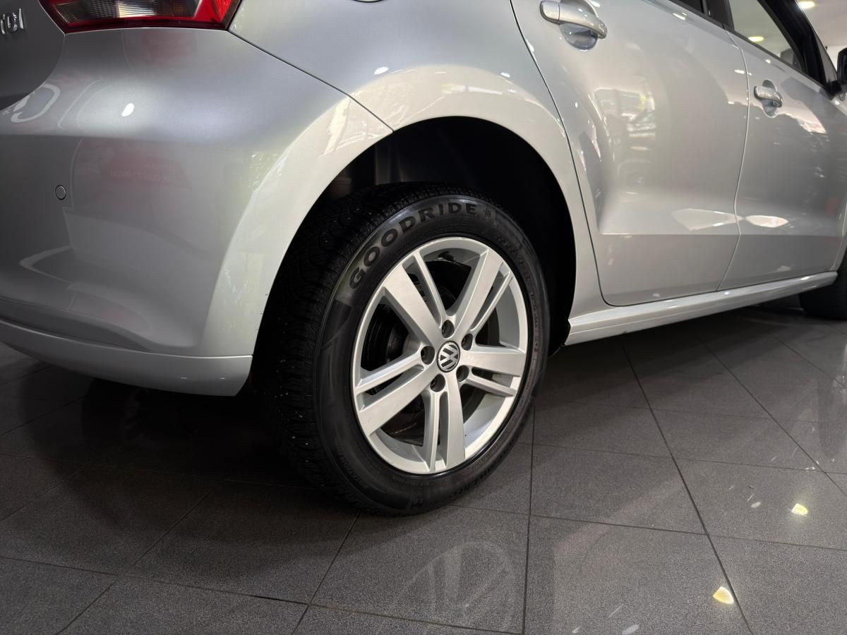volkswagen-polo-2012-diesel-1198cc