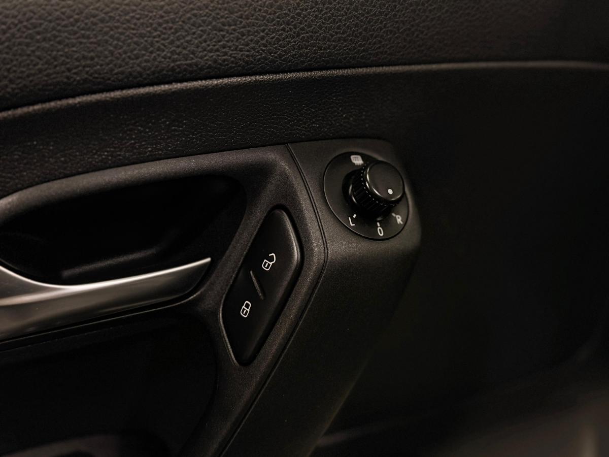 volkswagen-polo-2012-diesel-1198cc