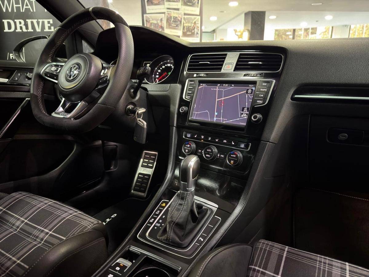 volkswagen-golf-2015-diesel-1968cc