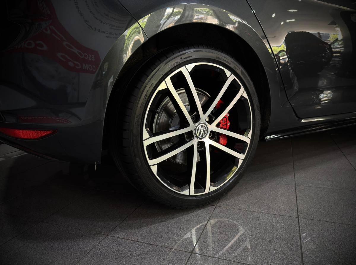 volkswagen-golf-2015-diesel-1968cc