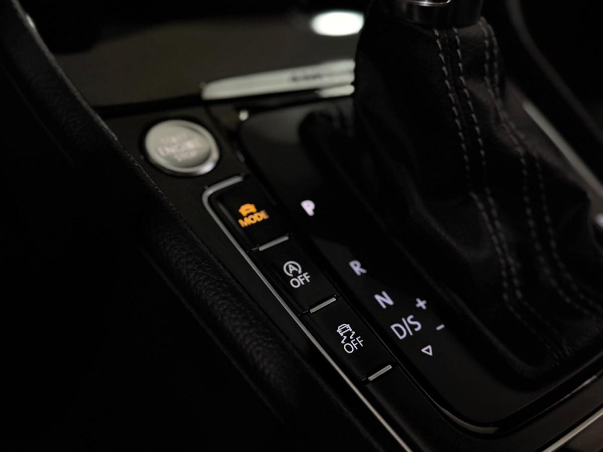 volkswagen-golf-2014-gasolina-1984cc