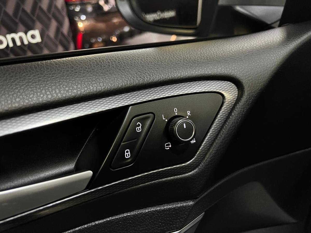 volkswagen-golf-2016-diesel-1598cc