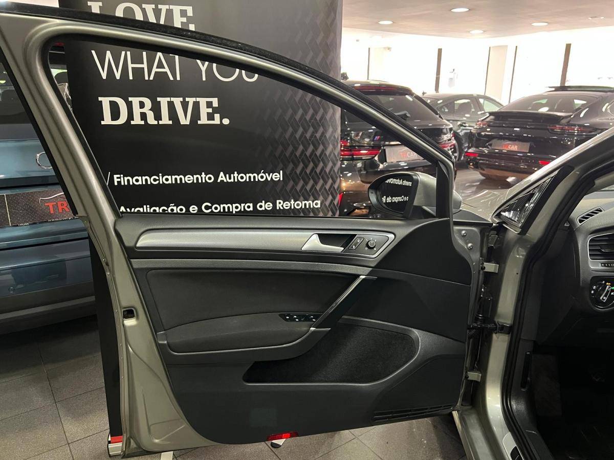 volkswagen-golf-2016-diesel-1598cc