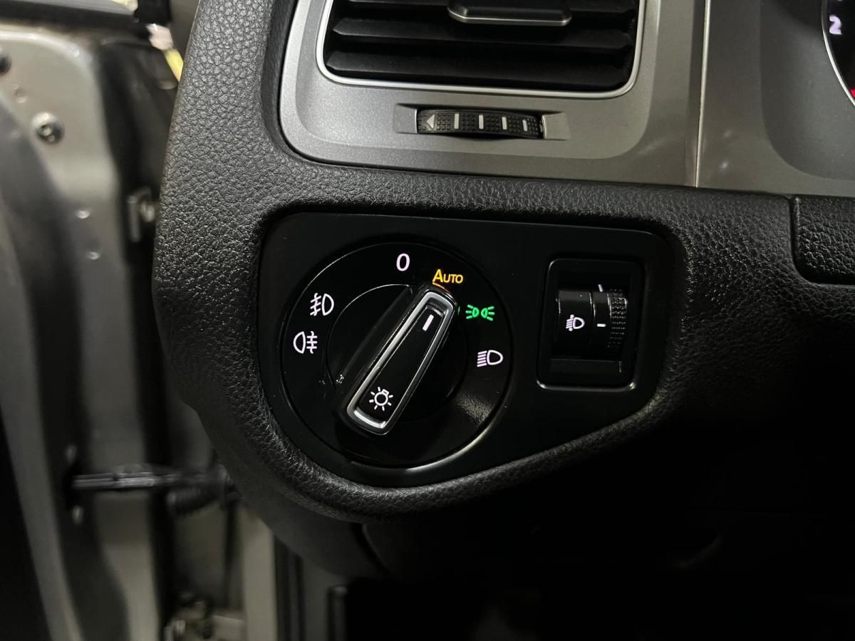 volkswagen-golf-2016-diesel-1598cc