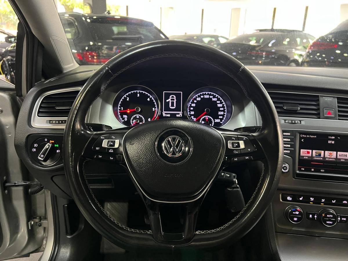 volkswagen-golf-2016-diesel-1598cc