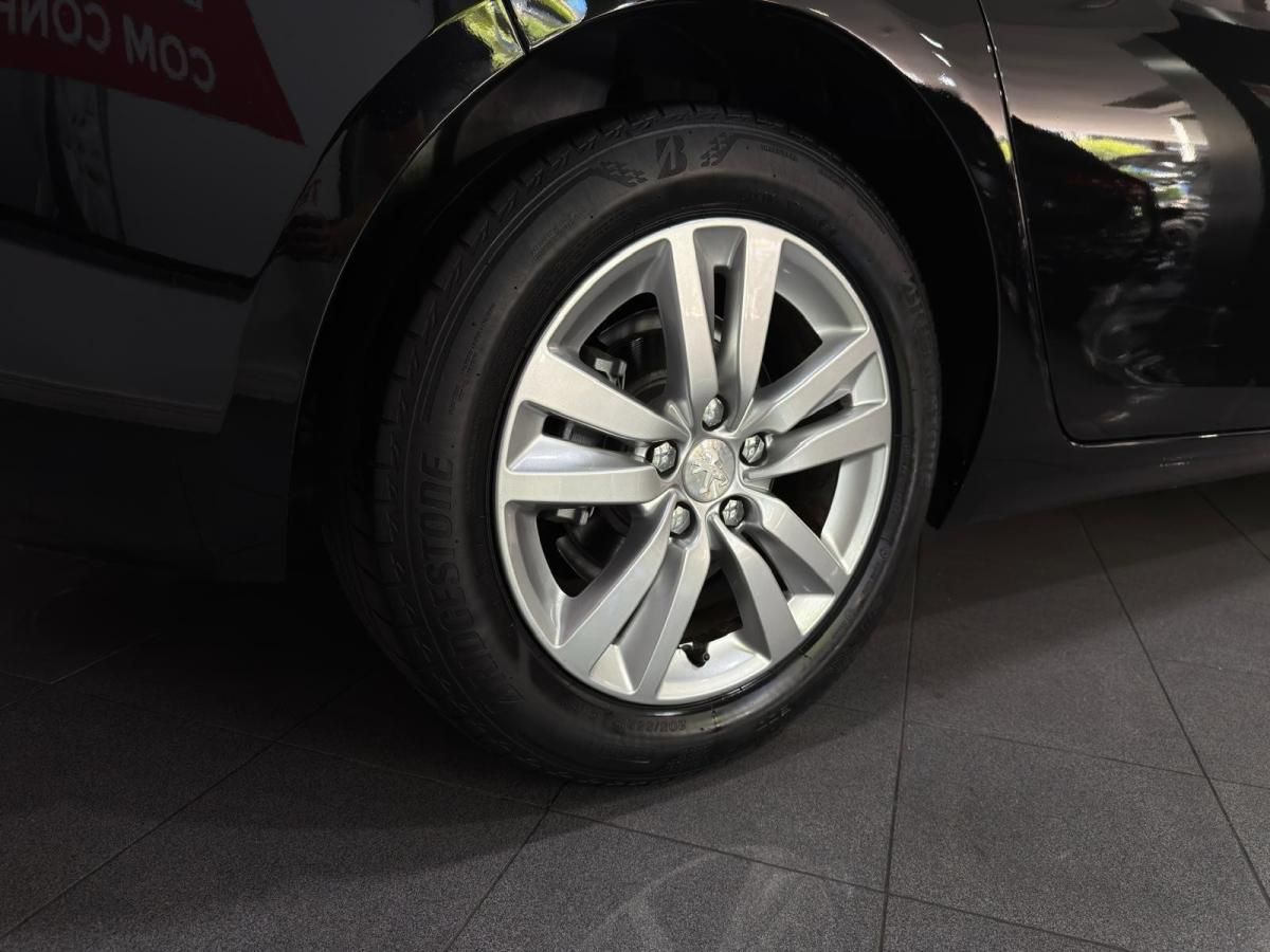 peugeot-308-2017-gasolina-1199cc