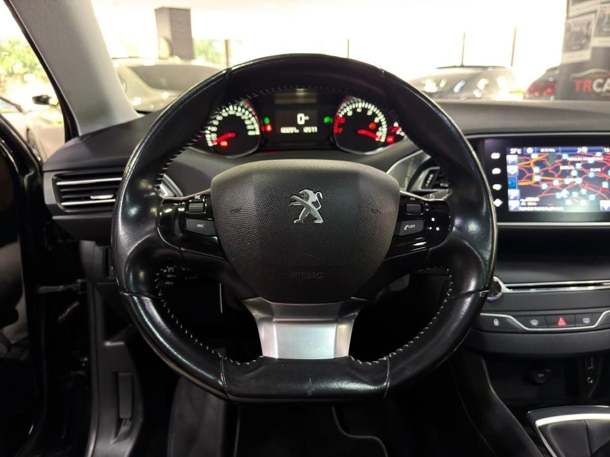peugeot-308-2017-gasolina-1199cc