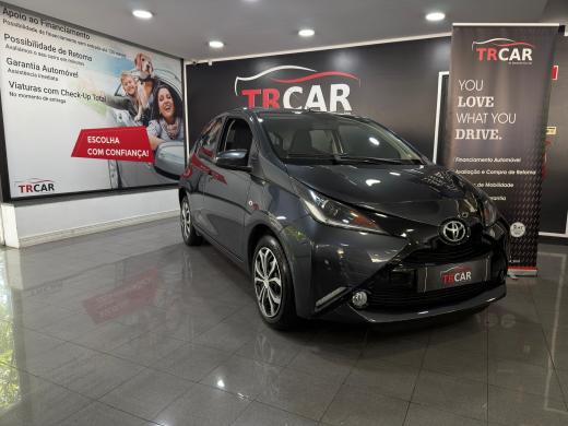 toyota-aygo-2017-gasolina-998cc