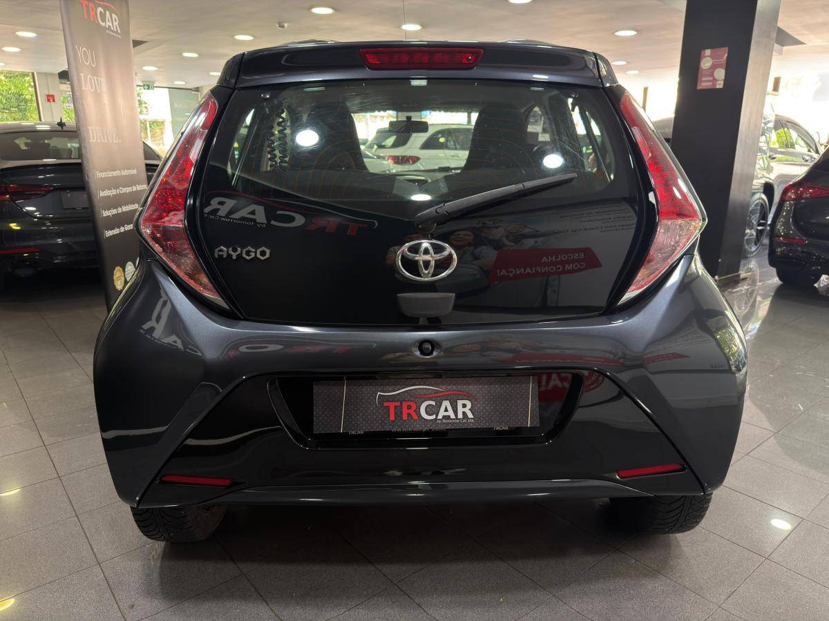 toyota-aygo-2017-gasolina-998cc