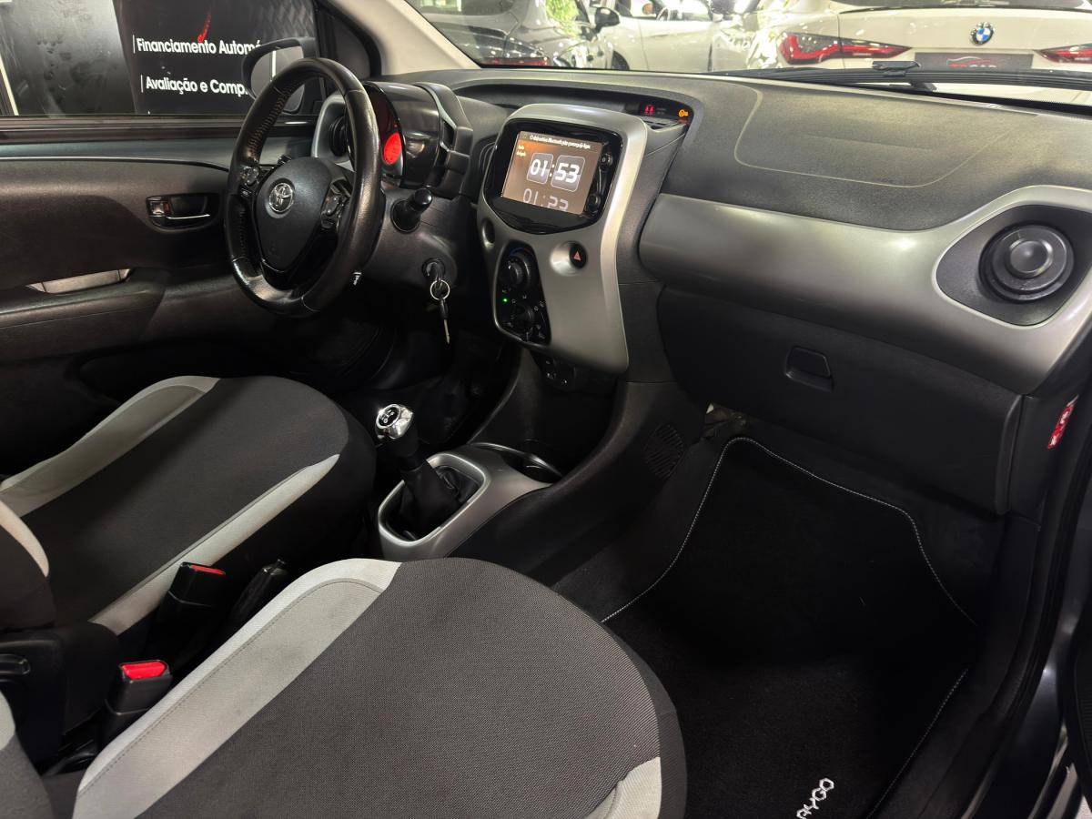 toyota-aygo-2017-gasolina-998cc