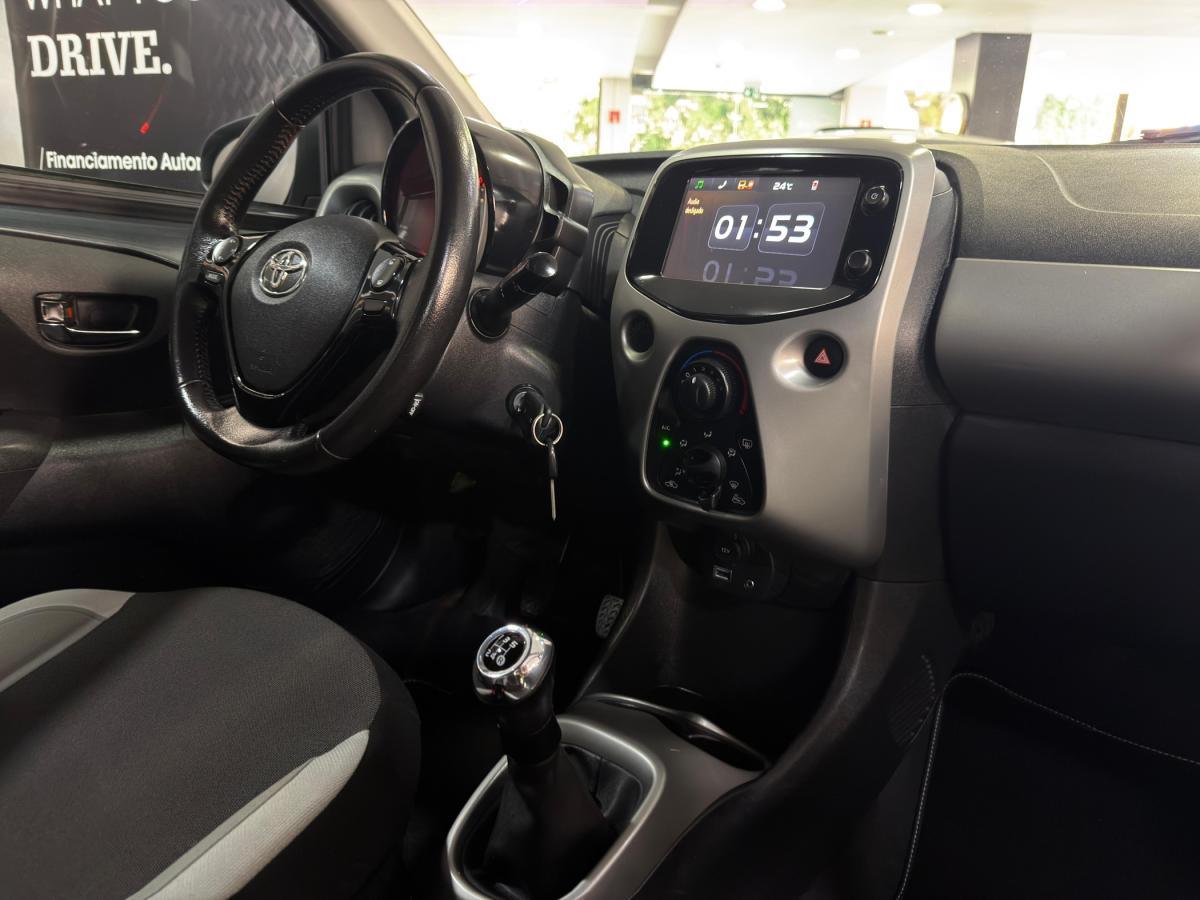 toyota-aygo-2017-gasolina-998cc