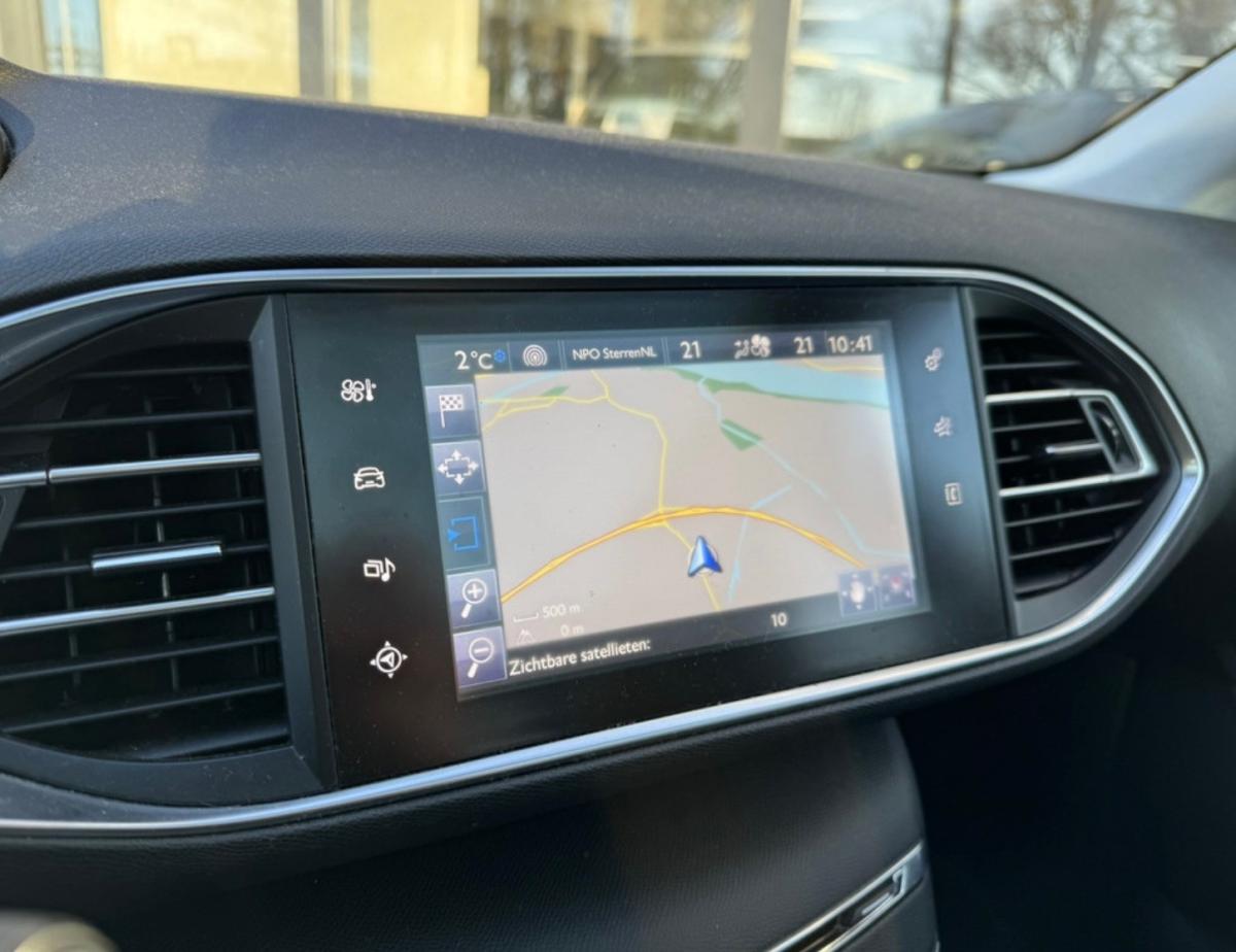peugeot-308-2017-gasolina-1199cc
