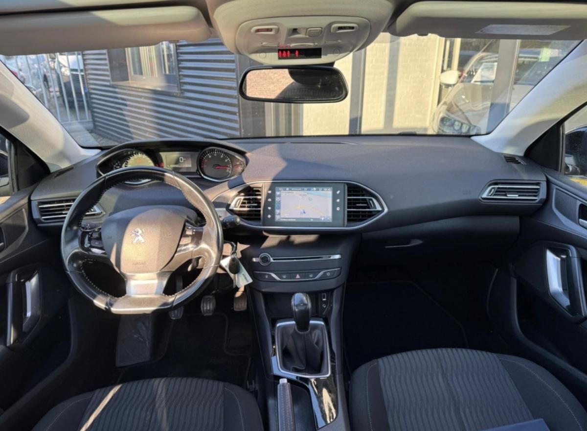 peugeot-308-2017-gasolina-1199cc