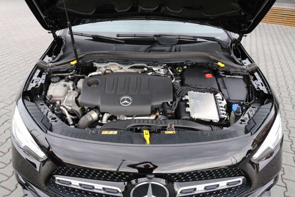 mercedes-benz-gla-2021-diesel-1950cc