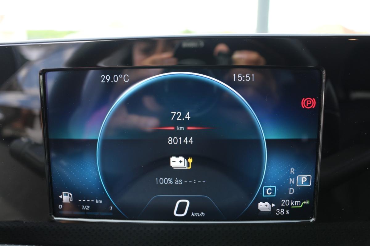 mercedes-benz-classe-a-2022-hibrido-1332cc