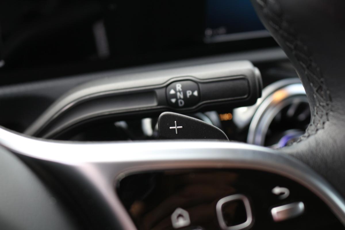 mercedes-benz-classe-a-2022-hibrido-1332cc