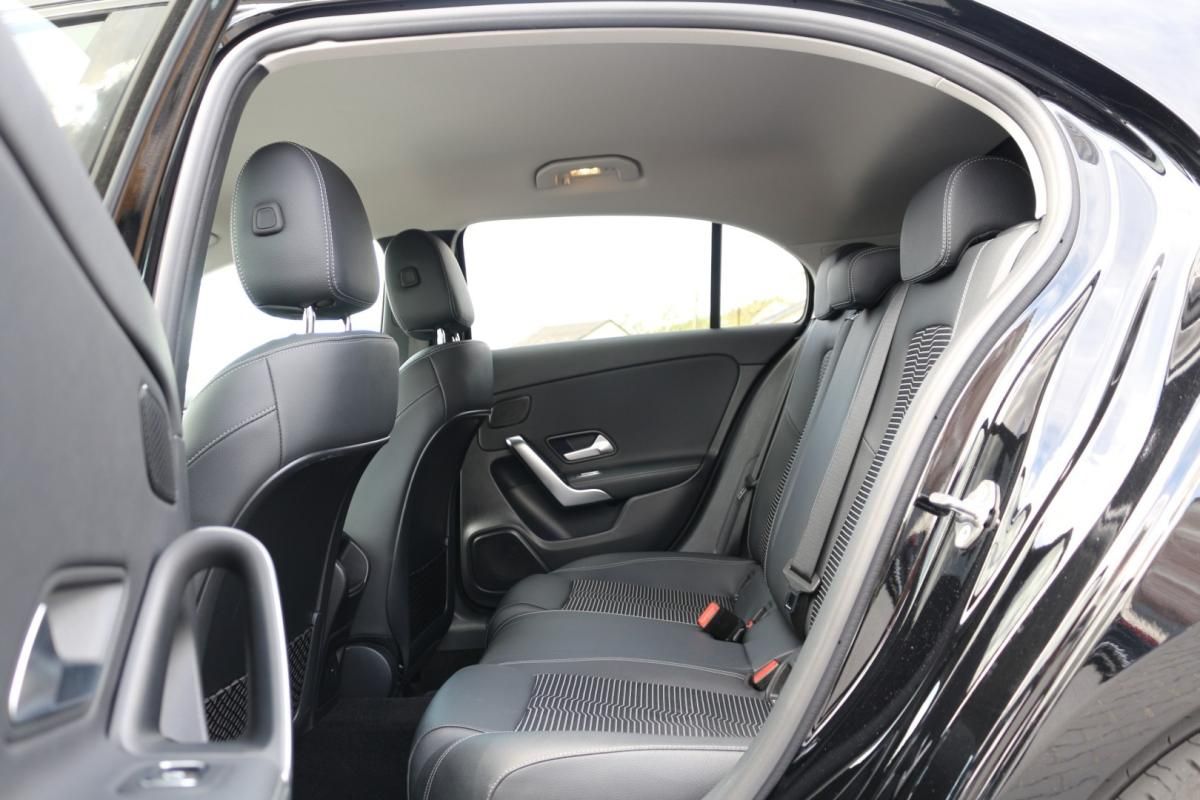 mercedes-benz-classe-a-2022-hibrido-1332cc