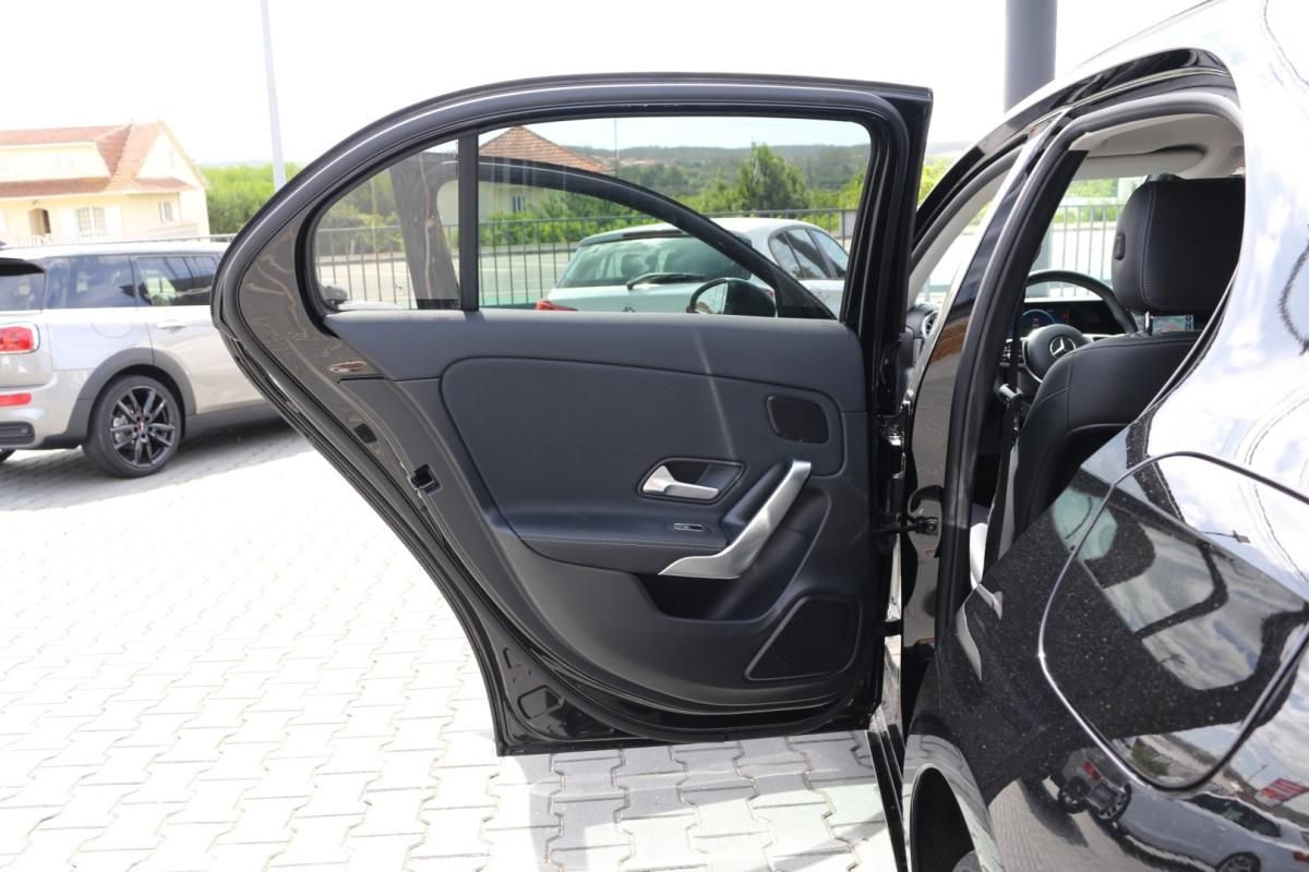 mercedes-benz-classe-a-2022-hibrido-1332cc