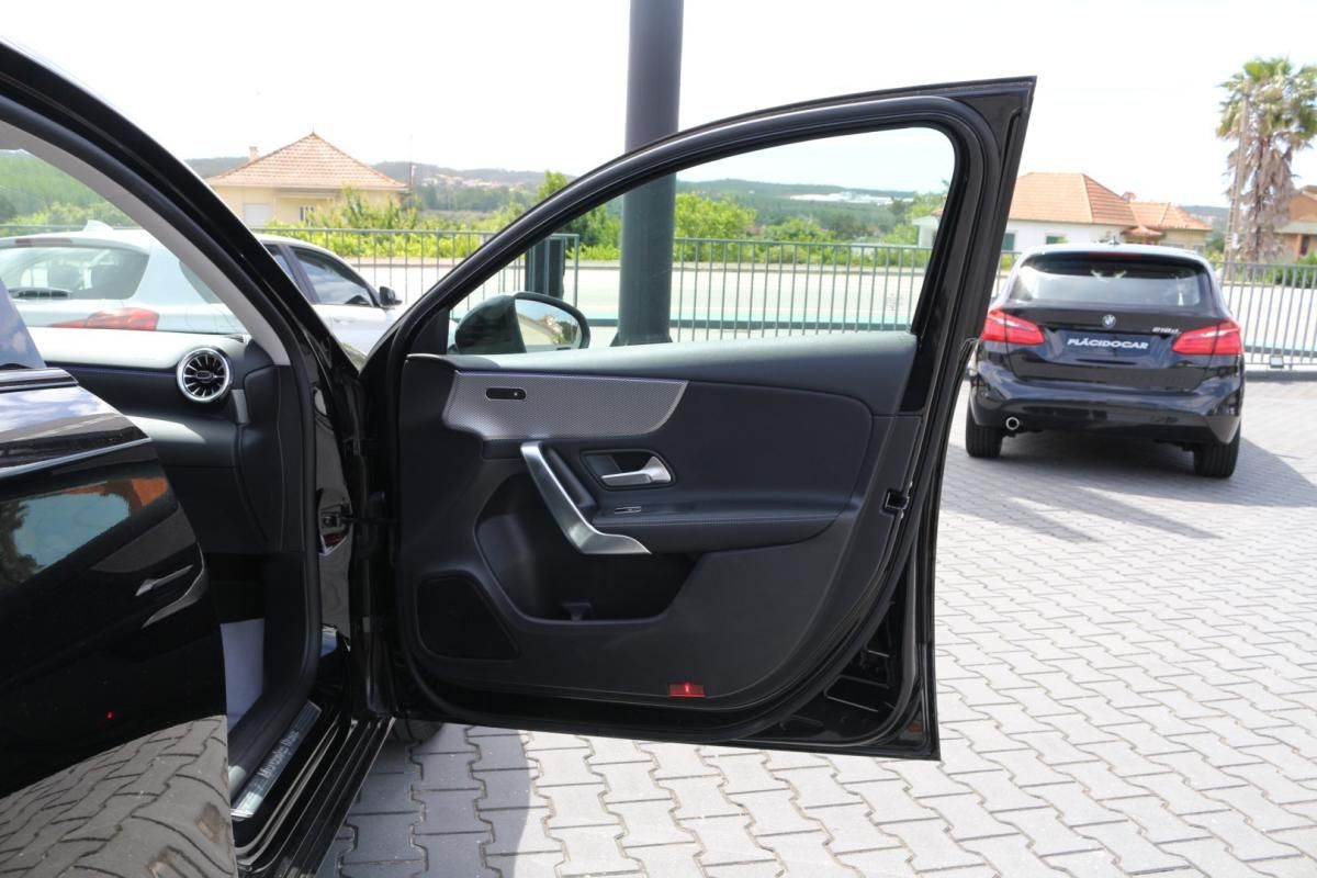 mercedes-benz-classe-a-2022-hibrido-1332cc