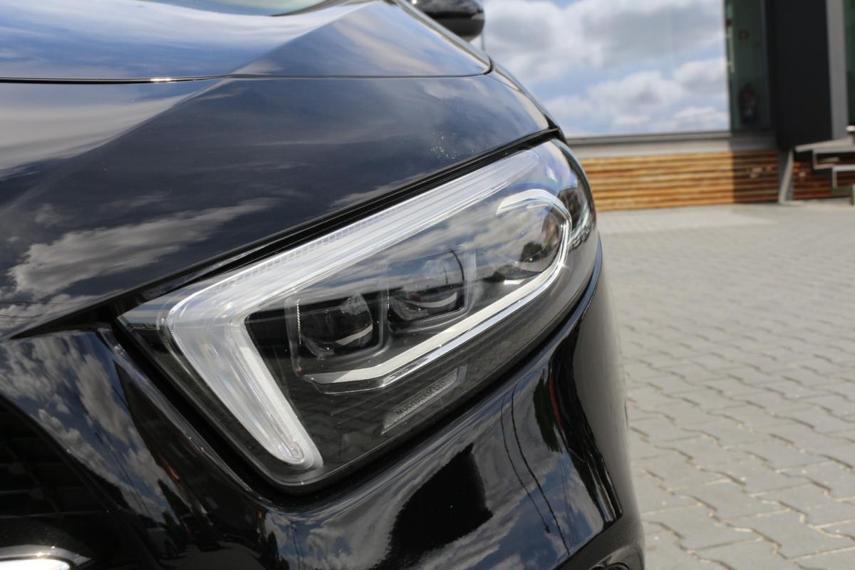 mercedes-benz-classe-a-2022-hibrido-1332cc