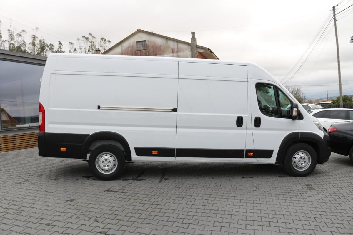 citroen-jumper-2024-diesel-2179cc