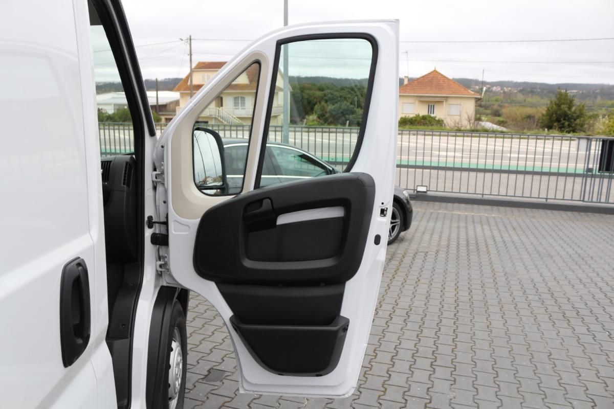 citroen-jumper-2024-diesel-2179cc