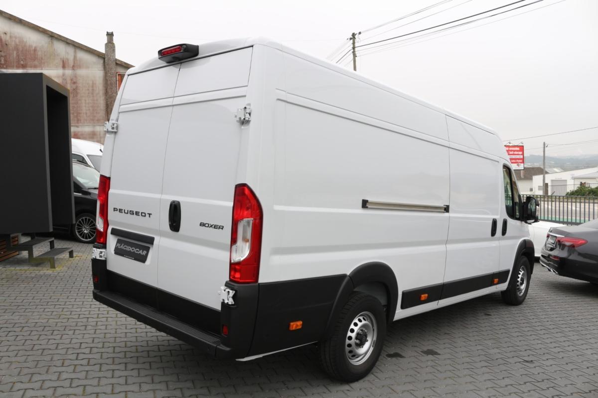 peugeot-boxer-2024-diesel-2184cc