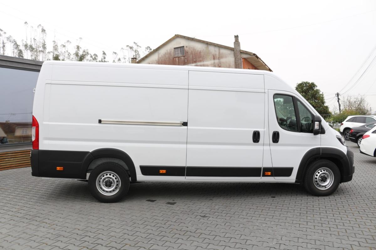 peugeot-boxer-2024-diesel-2184cc