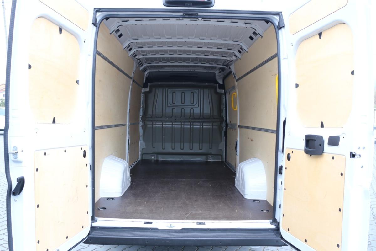 peugeot-boxer-2024-diesel-2184cc
