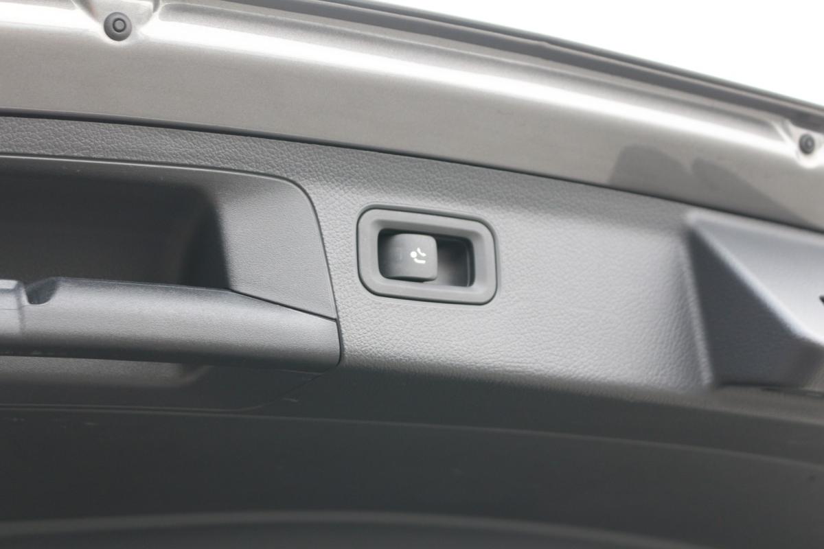 mercedes-benz-classe-a-2021-hibrido-1332cc
