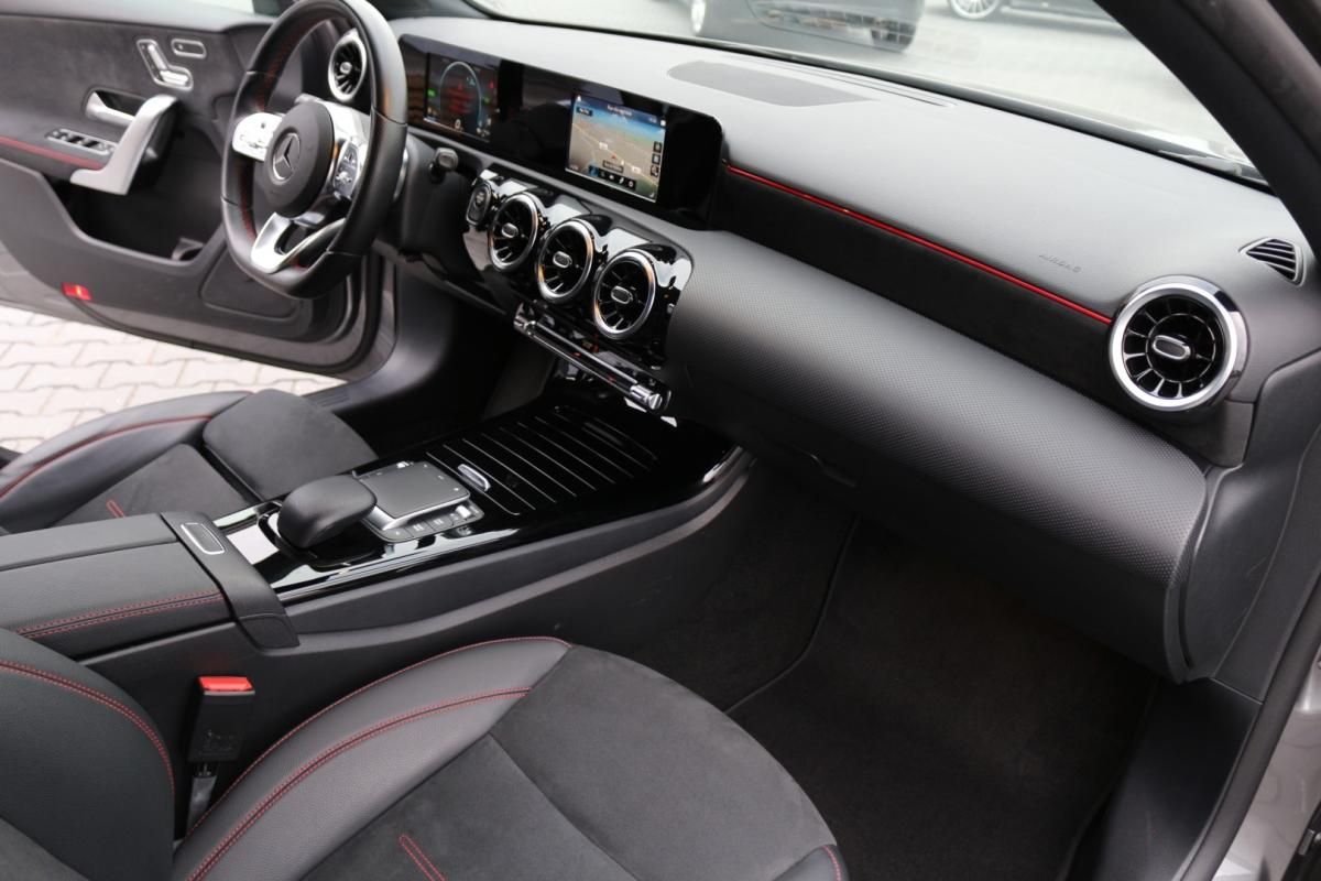 mercedes-benz-classe-a-2021-hibrido-1332cc