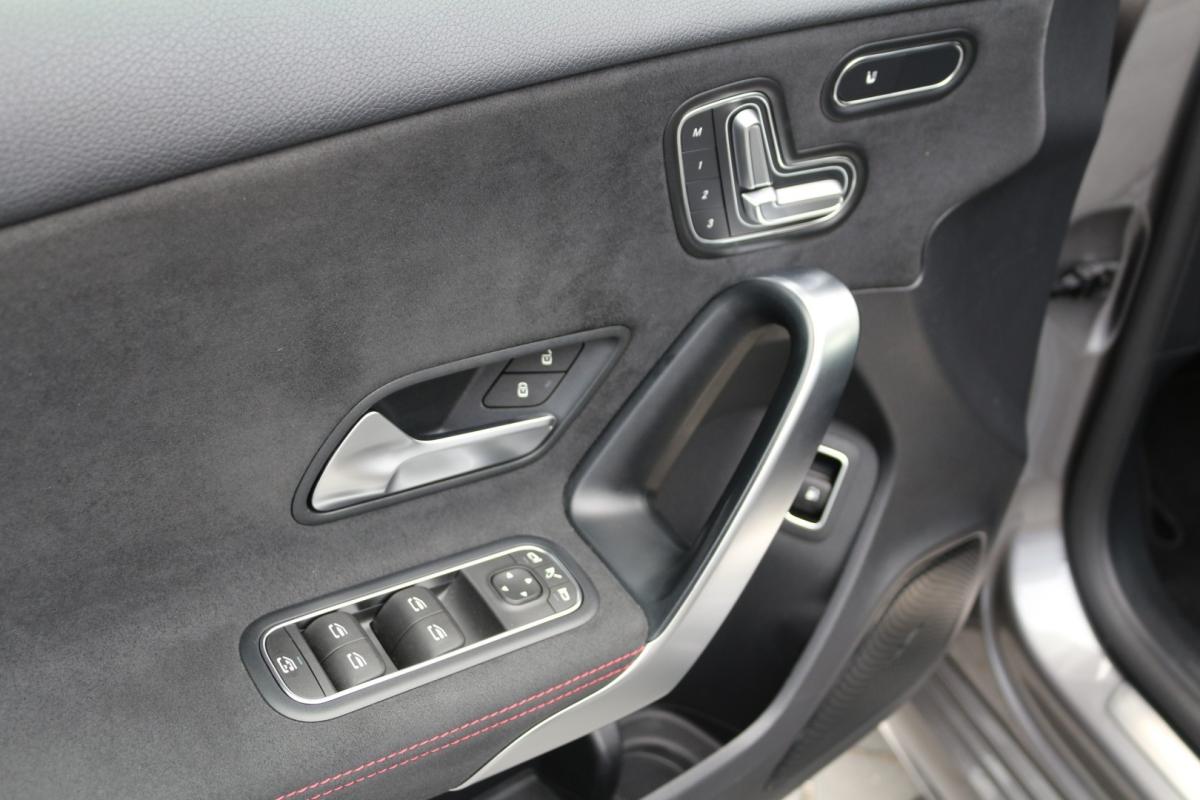 mercedes-benz-classe-a-2021-hibrido-1332cc