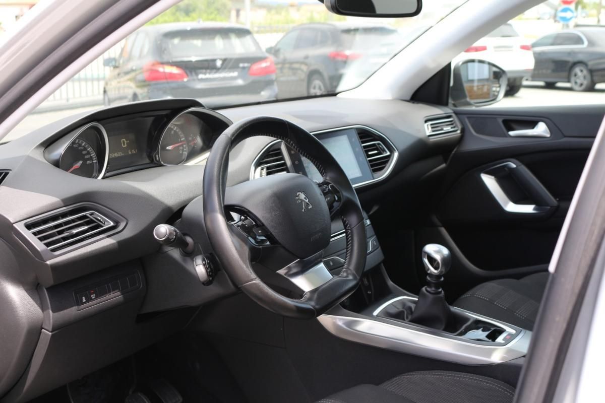 peugeot-308-2015-diesel-1560cc