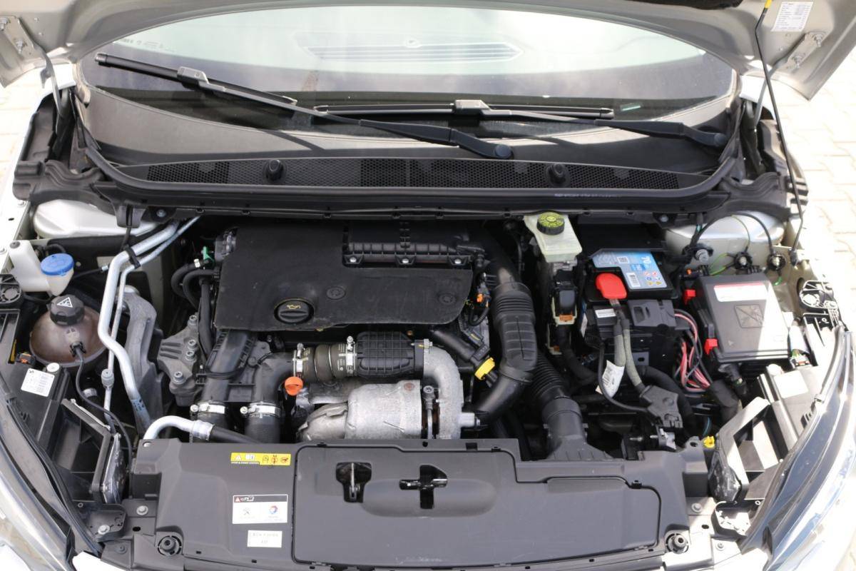 peugeot-308-2015-diesel-1560cc