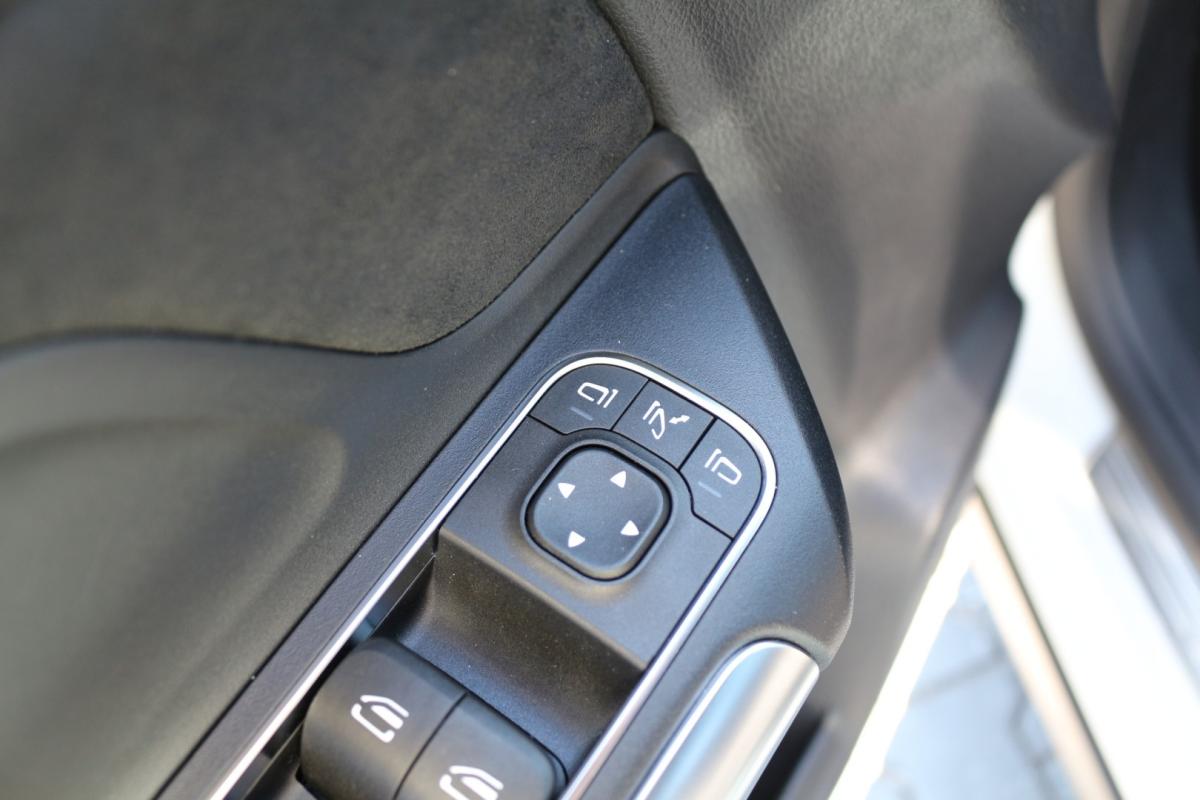 mercedes-benz-gla-2020-hibrido-1332cc