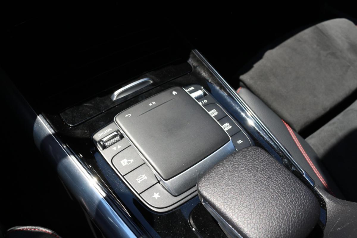 mercedes-benz-gla-2020-hibrido-1332cc