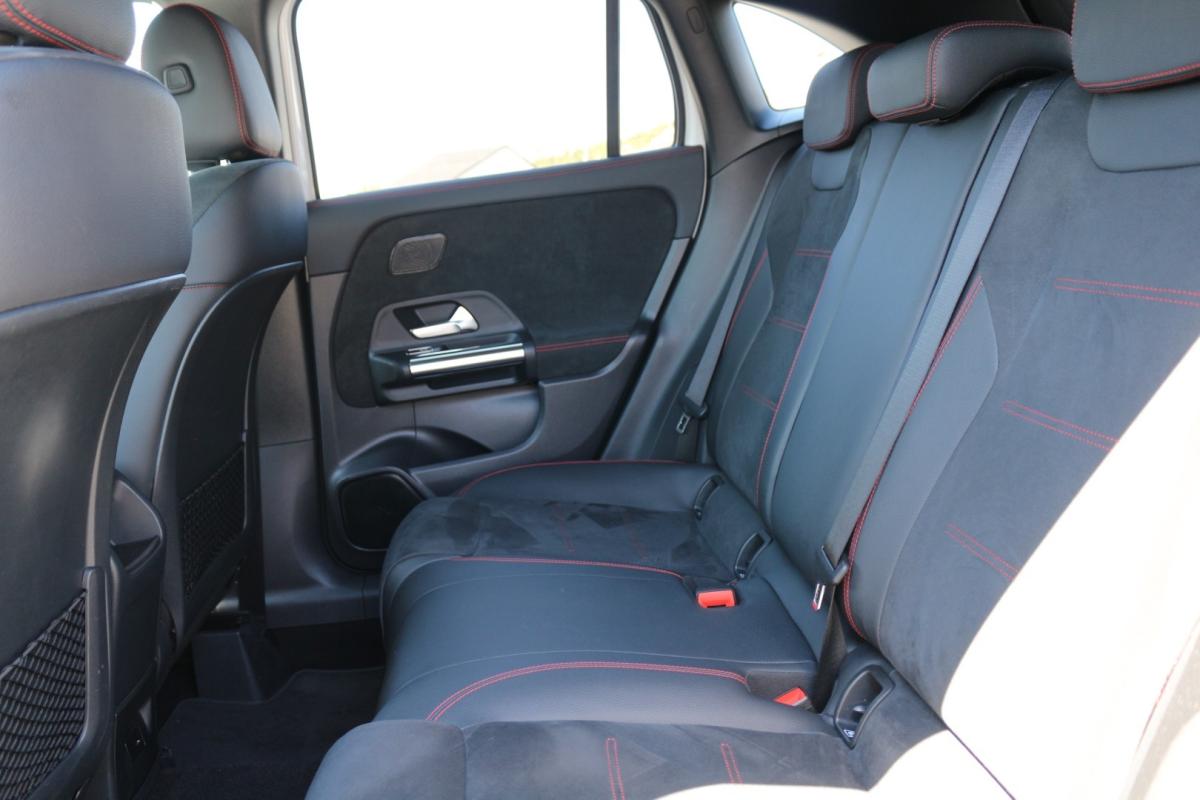 mercedes-benz-gla-2020-hibrido-1332cc