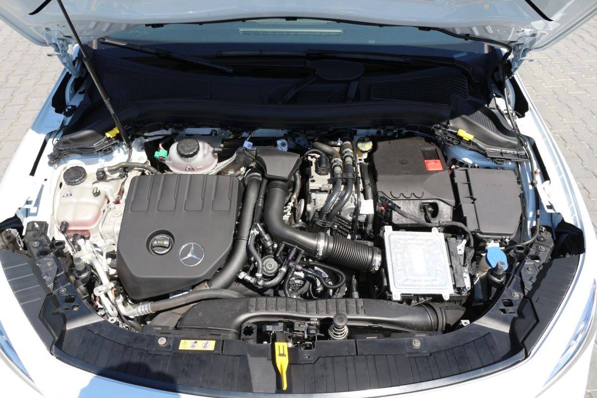 mercedes-benz-gla-2020-hibrido-1332cc