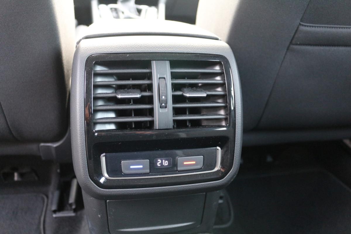 volkswagen-passat-variant-2020-diesel-1968cc