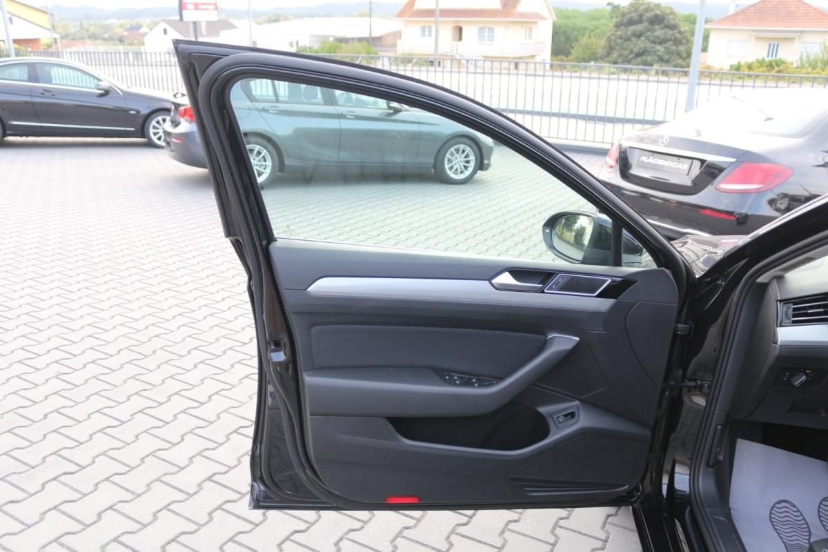 volkswagen-passat-variant-2020-diesel-1968cc