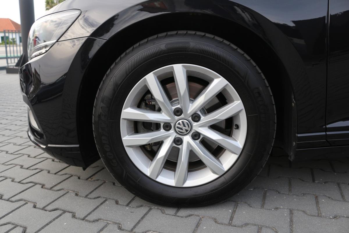 volkswagen-passat-variant-2020-diesel-1968cc