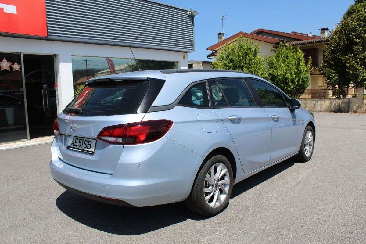 opel-astra-sport-tourer-2020-diesel-1496cc