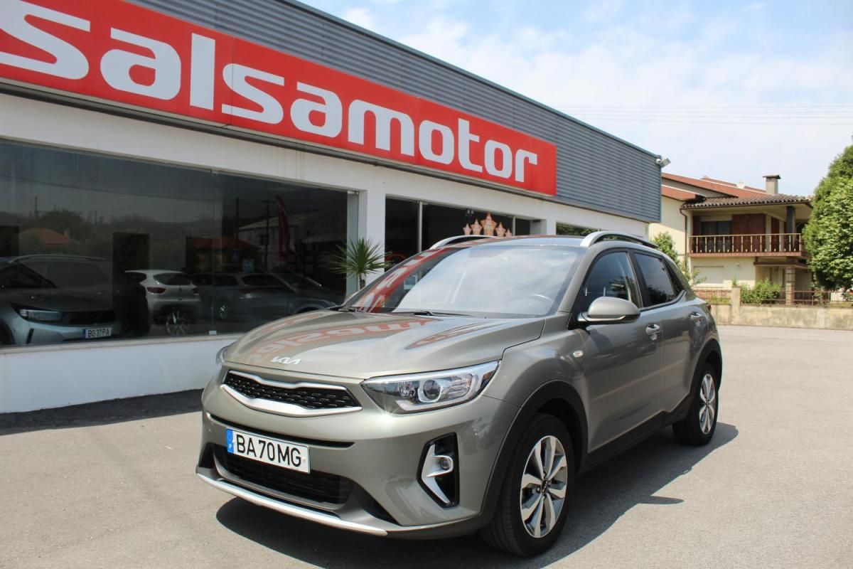 kia-stonic-2023-gasolina-1197cc