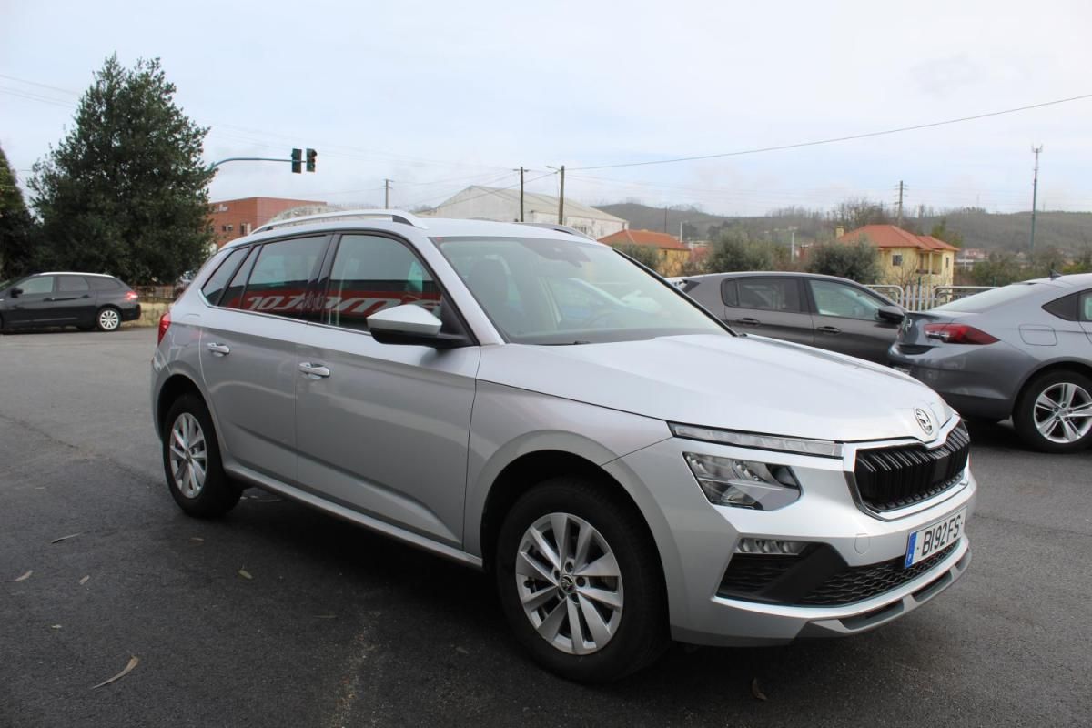 skoda-kamiq-2024-gasolina-999cc