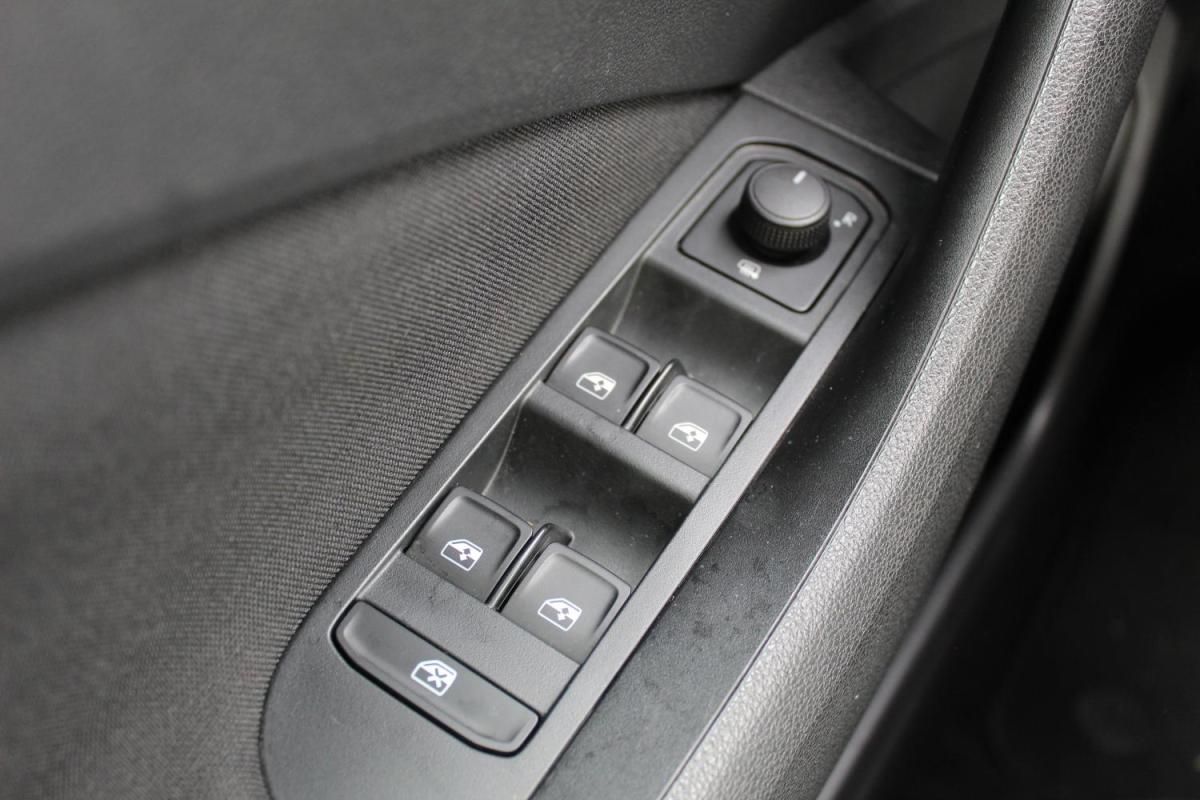 skoda-kamiq-2024-gasolina-999cc
