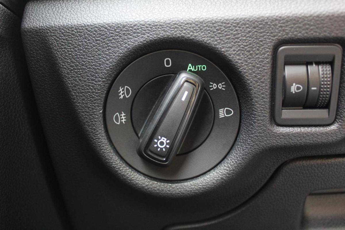 skoda-kamiq-2024-gasolina-999cc