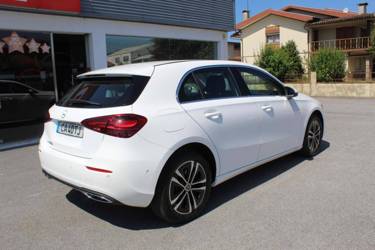 mercedes-benz-classe-a-2024-hibrido-a-gasolina-1332cc