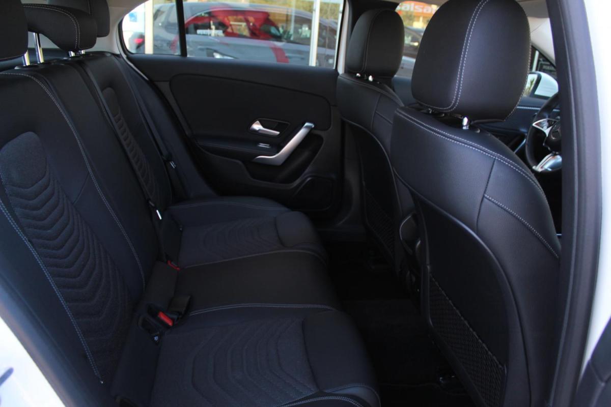 mercedes-benz-classe-a-2024-hibrido-a-gasolina-1332cc