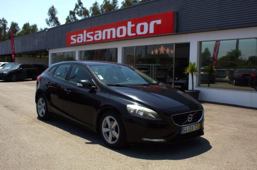 volvo-v40-2014-diesel-1560cc