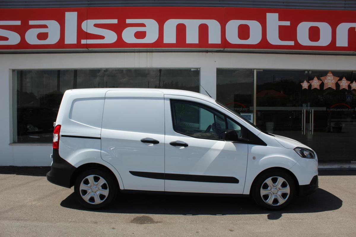 ford-transit-2023-diesel-1499cc